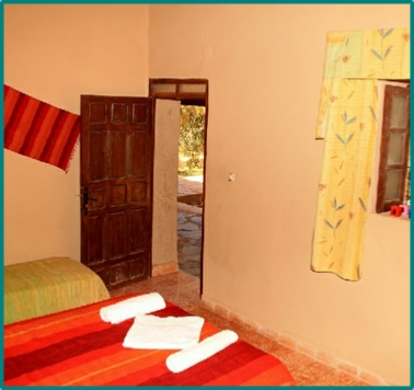 Rooms & desert camp